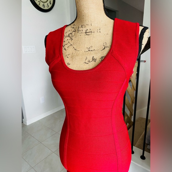 Miss Couture Figure-Enhancing Rouge Bandage Dress Size 8 (Fits XS-M) - Picture 7 of 8